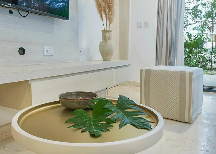 2 Bedroom + Private Pool And Roof Terrace Apartment