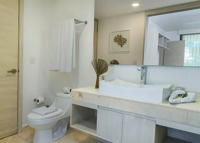 Apartment 2 Bedroom + Private Pool And Roof Terrace *