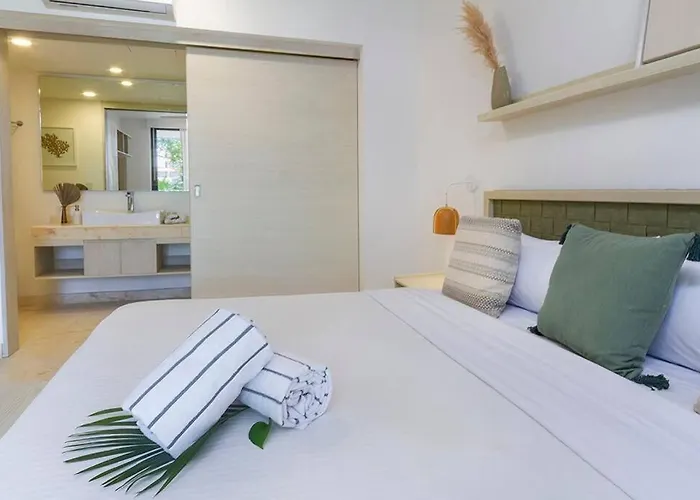 Apartment 2 Bedroom + Private Pool And Roof Terrace