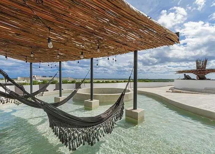 Apartment 2 Bedroom + Private Pool And Roof Terrace